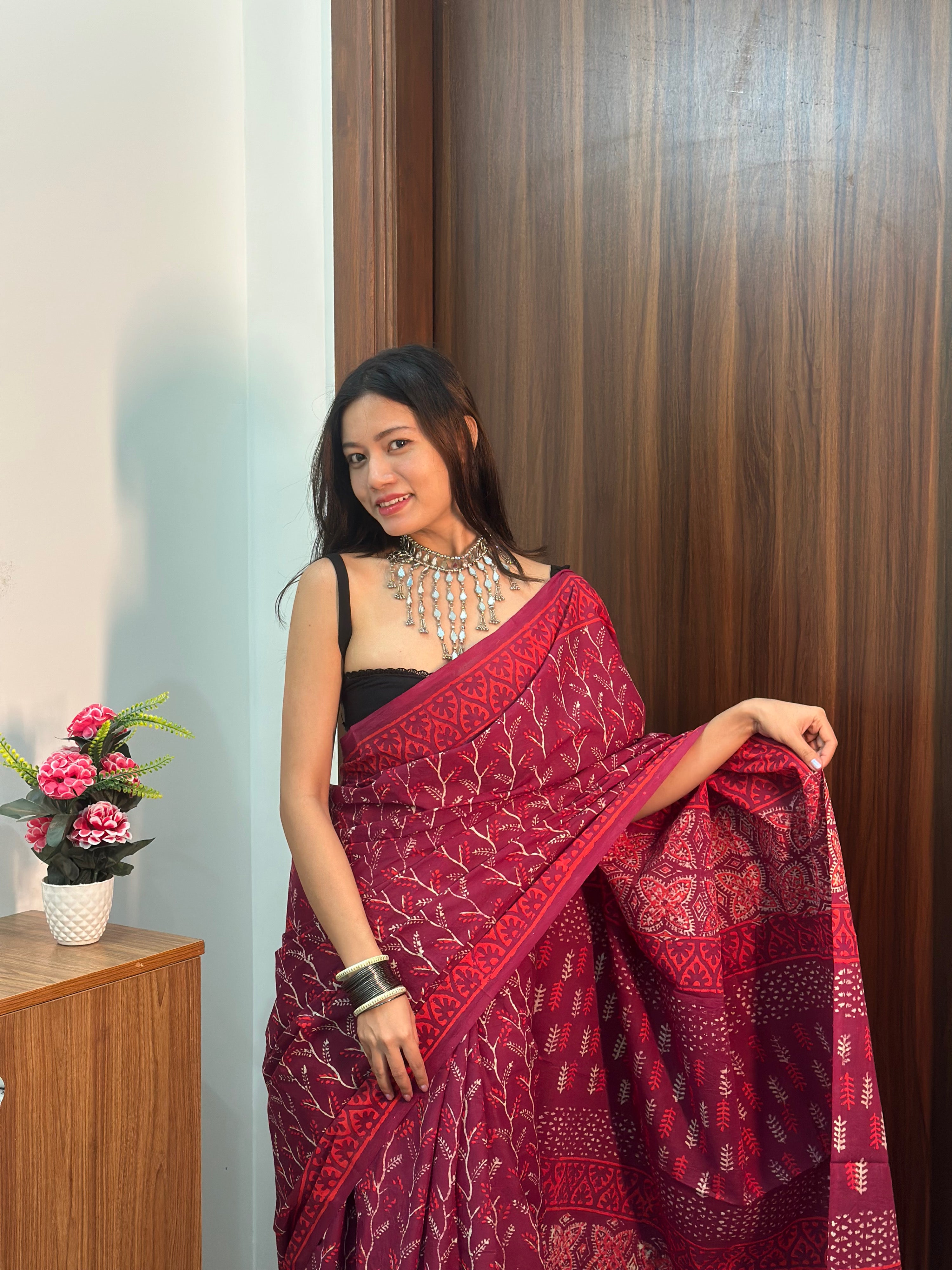 Mulberry Magic – Floral Mulmul Handblock Saree