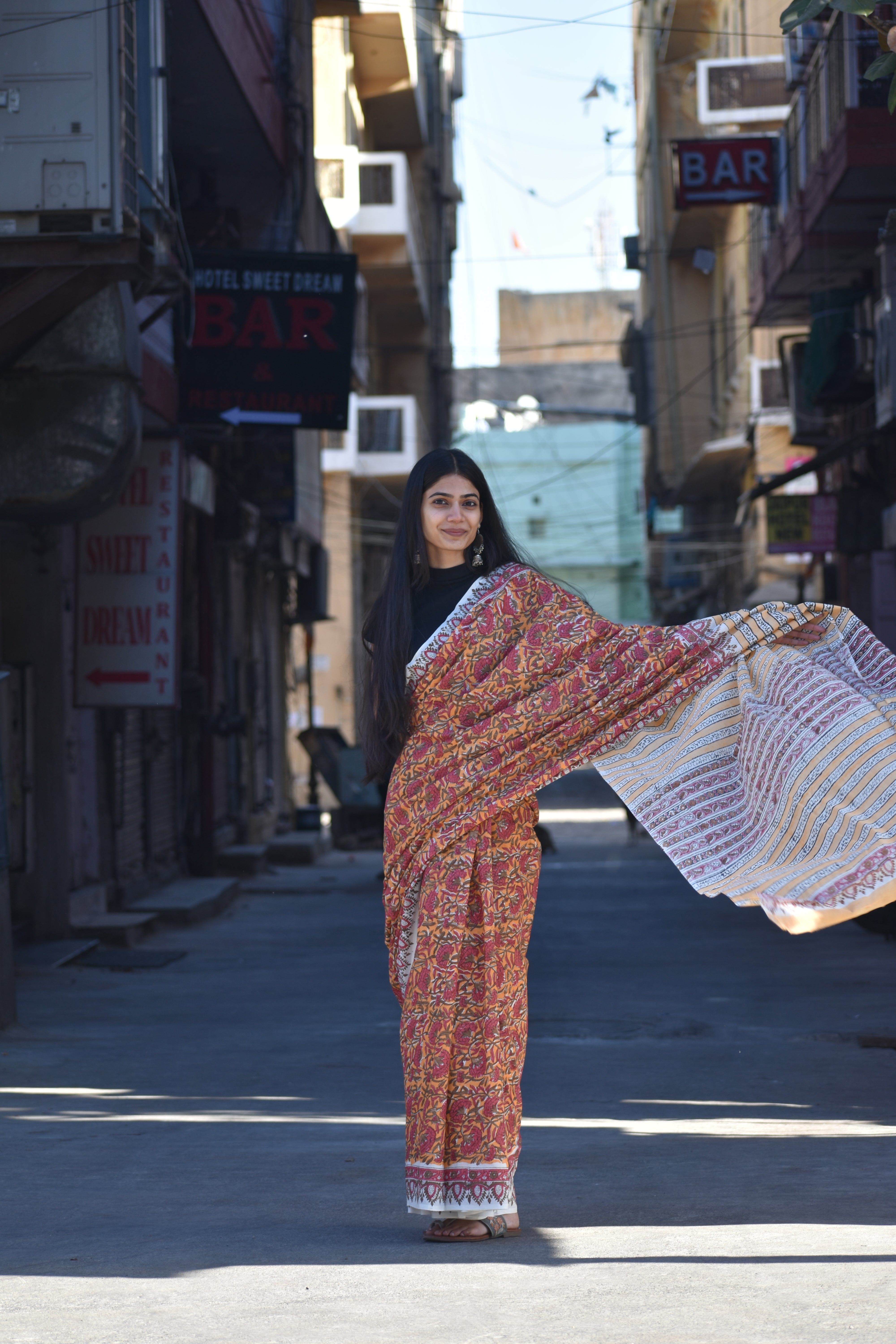 Peeli Dhoop - Sun-Kissed Elegance - Handblock Print Natural Dyed - Mulmul Cotton Saree