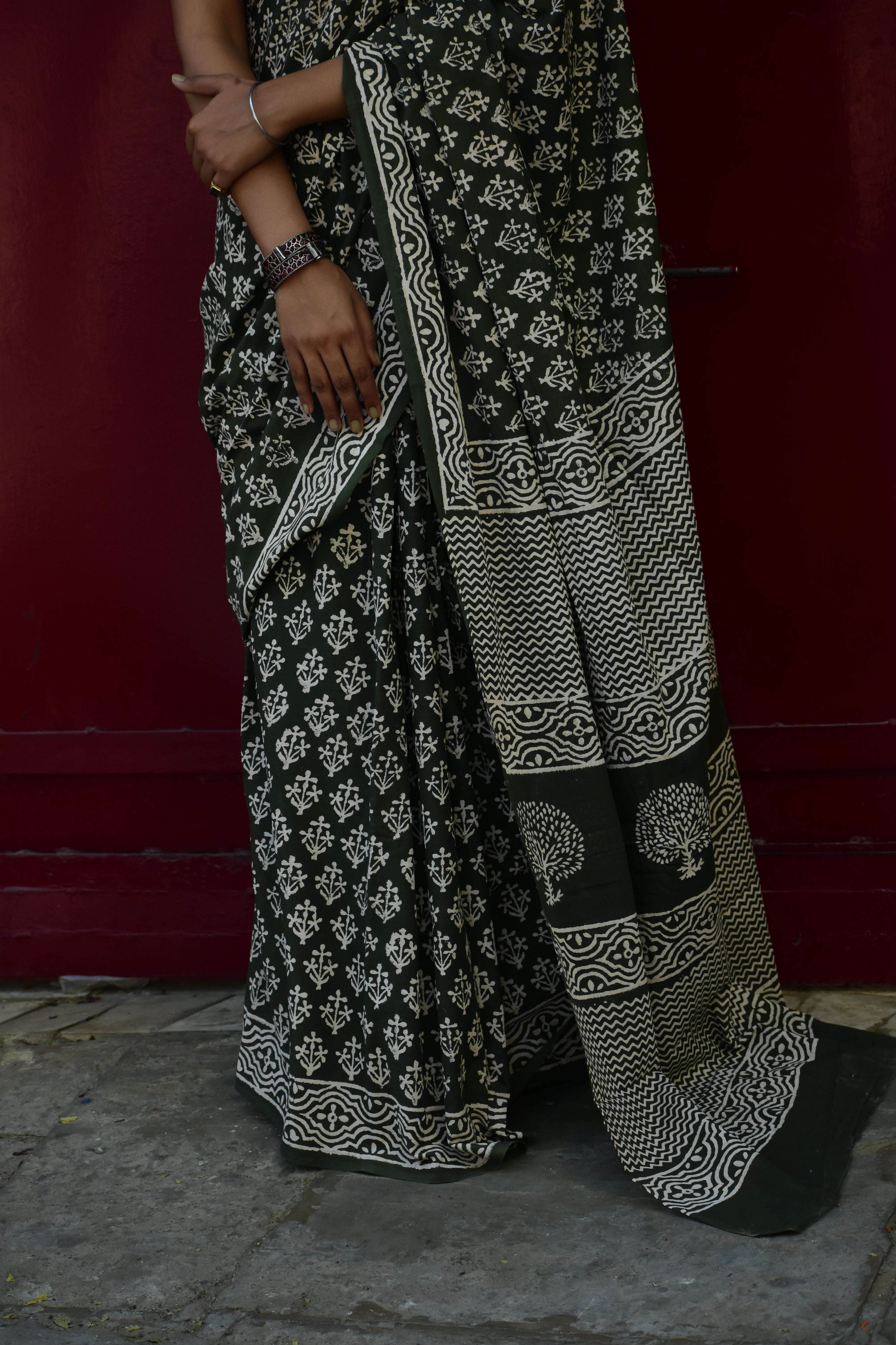 Moody Mama - Mulmul Cotton Block Printed Green Saree