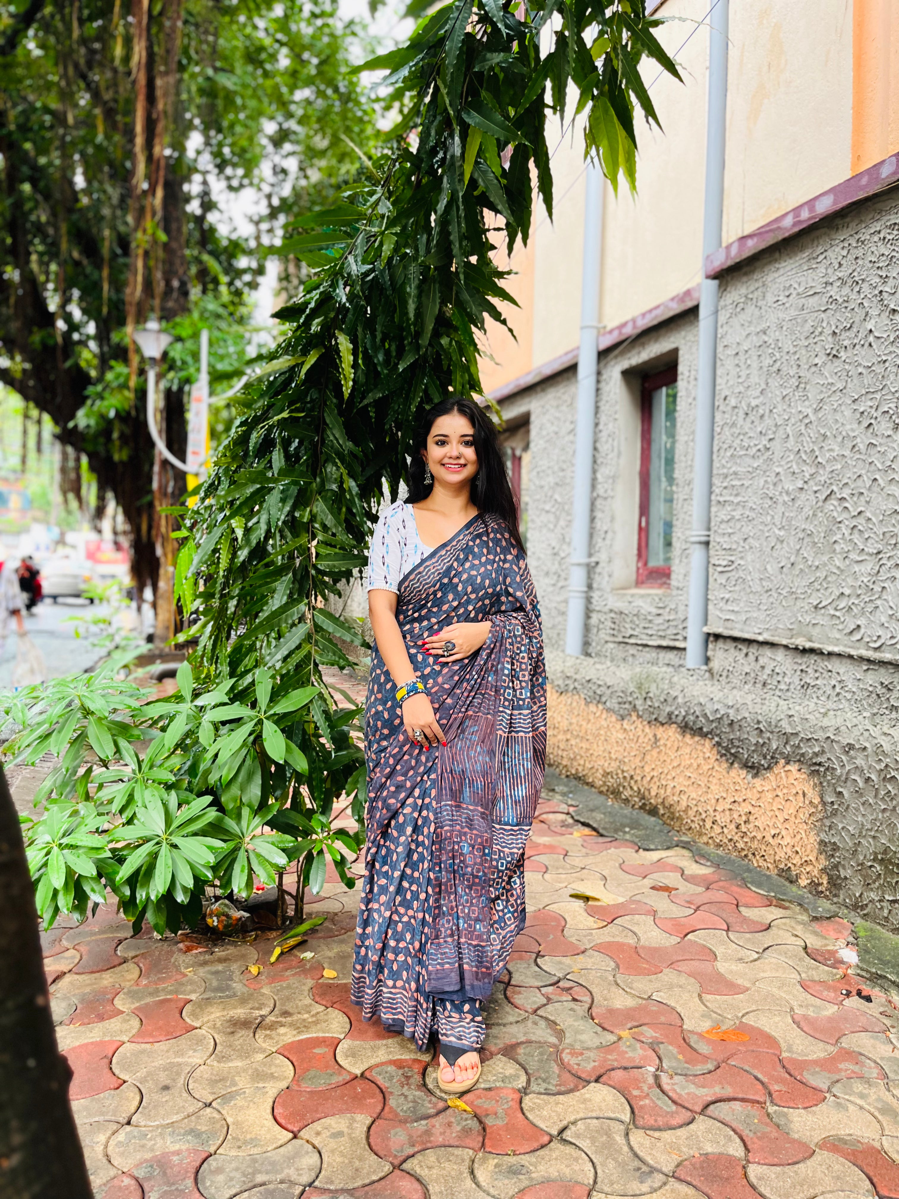 Dhalti Raat ( Stary Night In Dessert) - Bagru Natural Dyed Handblock Printed - Cotton Mulmul Saree