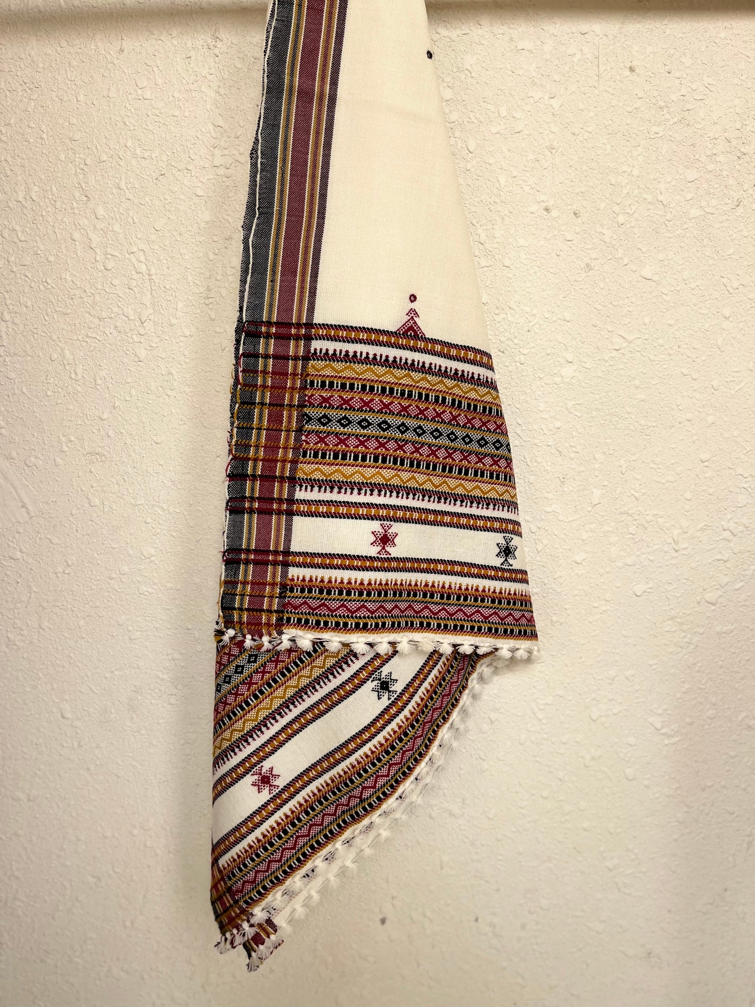 Dilli Ki Sardi - White Handloom Woven Woolen Shawl