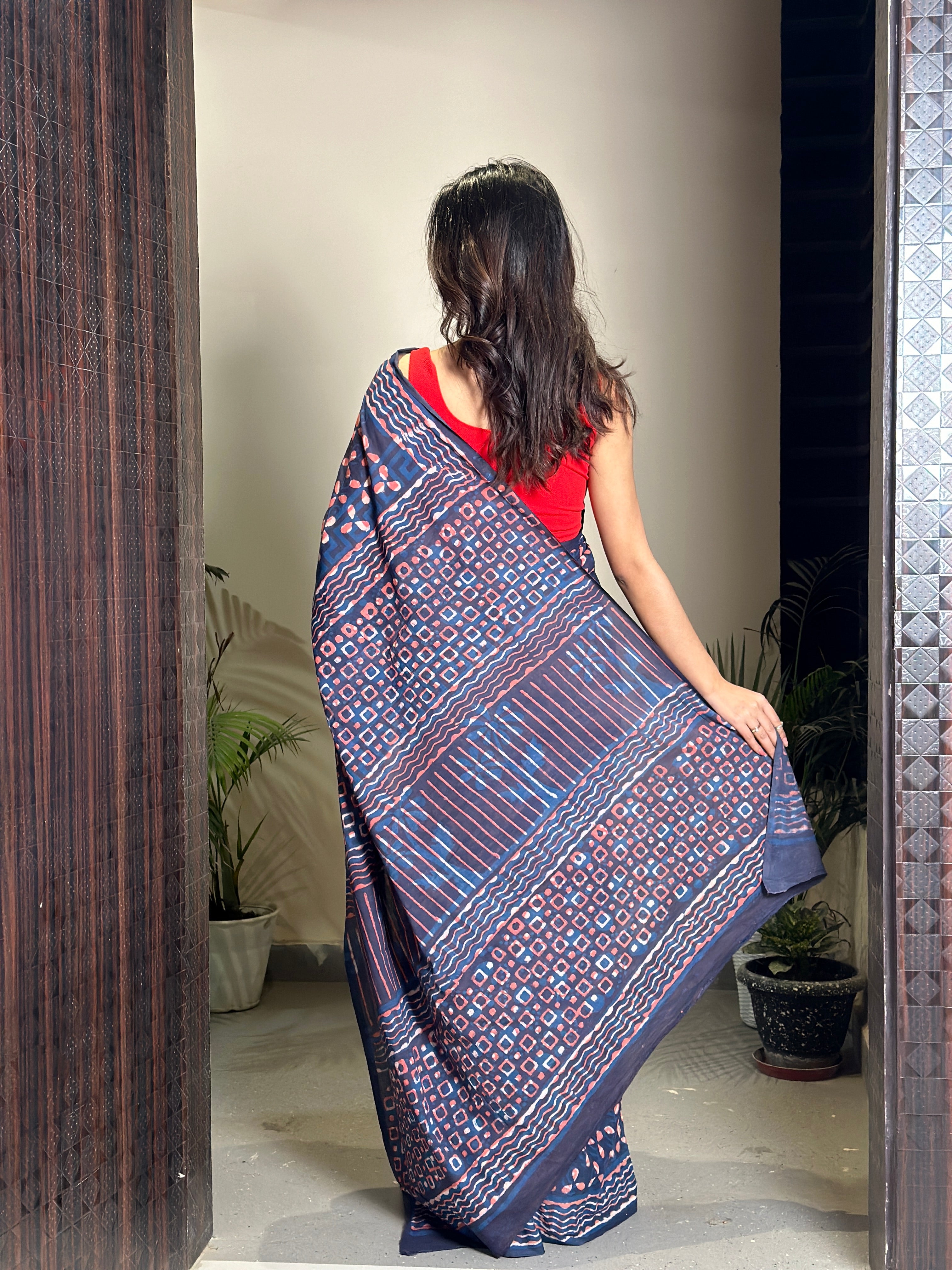 Dhalti Raat ( Stary Night In Dessert) - Bagru Natural Dyed Handblock Printed - Cotton Mulmul Saree