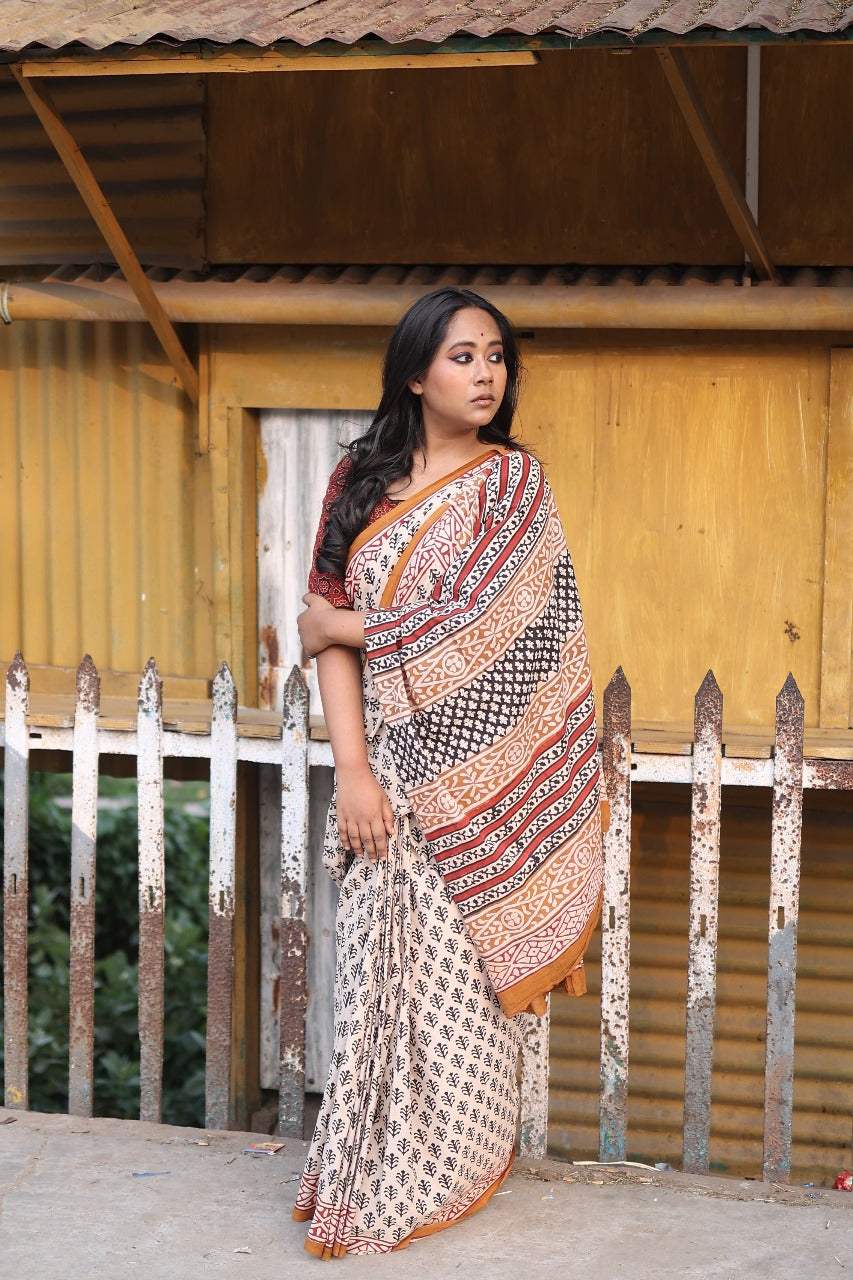 Beige Bagru Saree  - Handblock Print Natural Dyed - Mulmul Cotton Saree